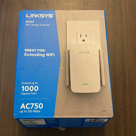 Linksys Boost WiFi Range Extender - Picture 2 of 8